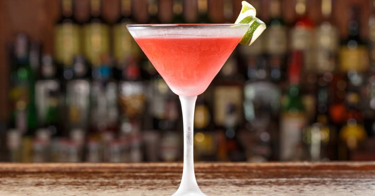 Cosmo Chic: The Cosmopolitan Revival