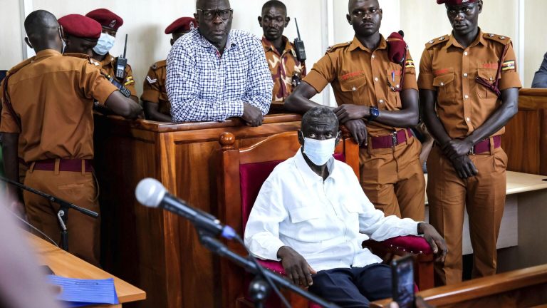 Dr Kizza Besigye